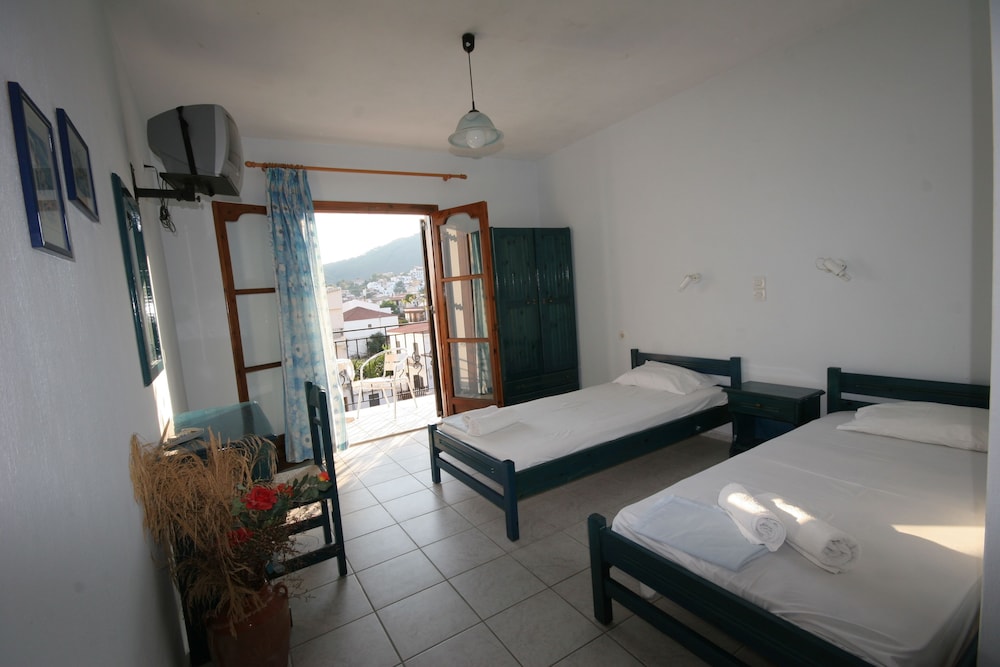 Twin Room, City View photo 1