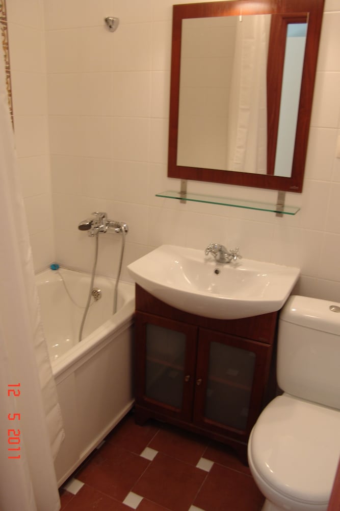 Standard Twin Room photo 2