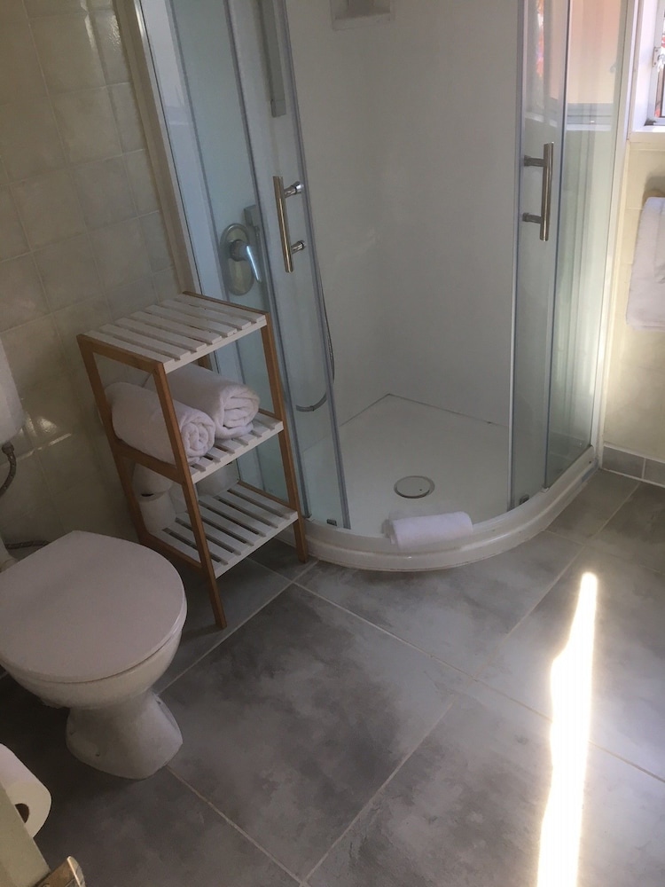 Room 2 photo 3