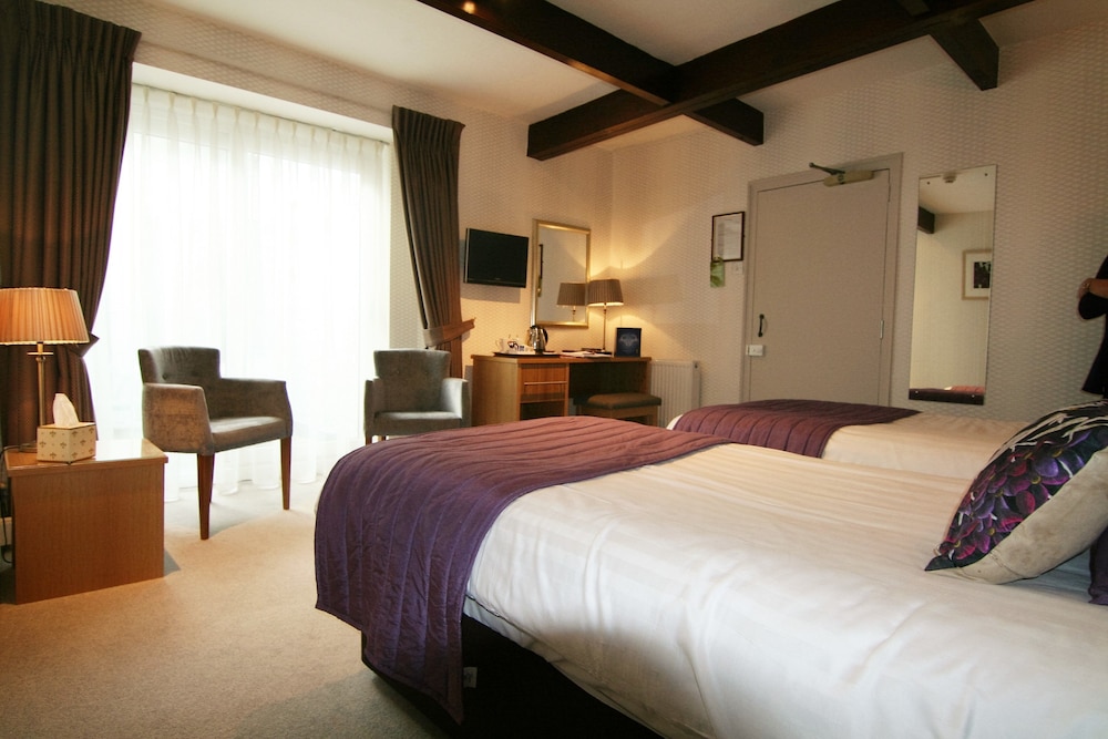 Standard Twin Inland View Room, Single Use photo 2