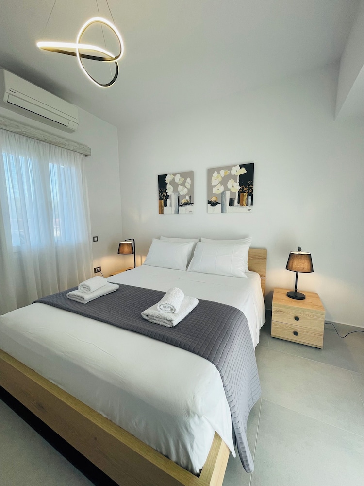 Apartment, 2 Bedrooms, Accessible, Smoking