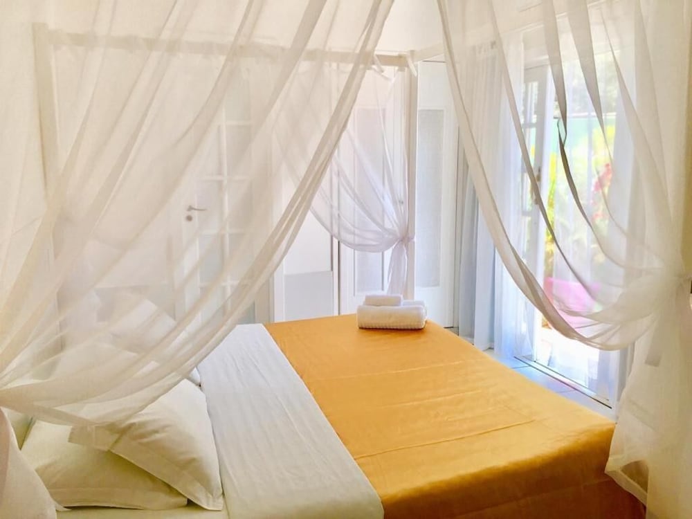 Superior Suite - Photo 5