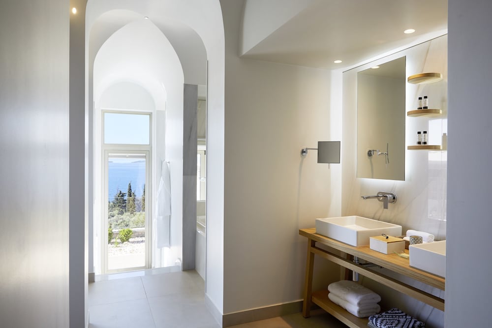 Ocean One Bedroom Pool Villa thumbnail 5