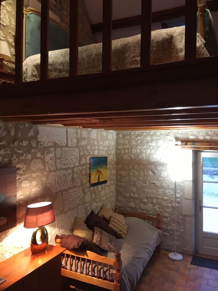 Family Room, Multiple Beds, Non Smoking, Valley View photo 3