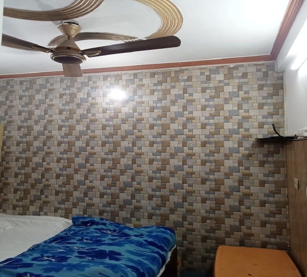 Normal Room photo 3