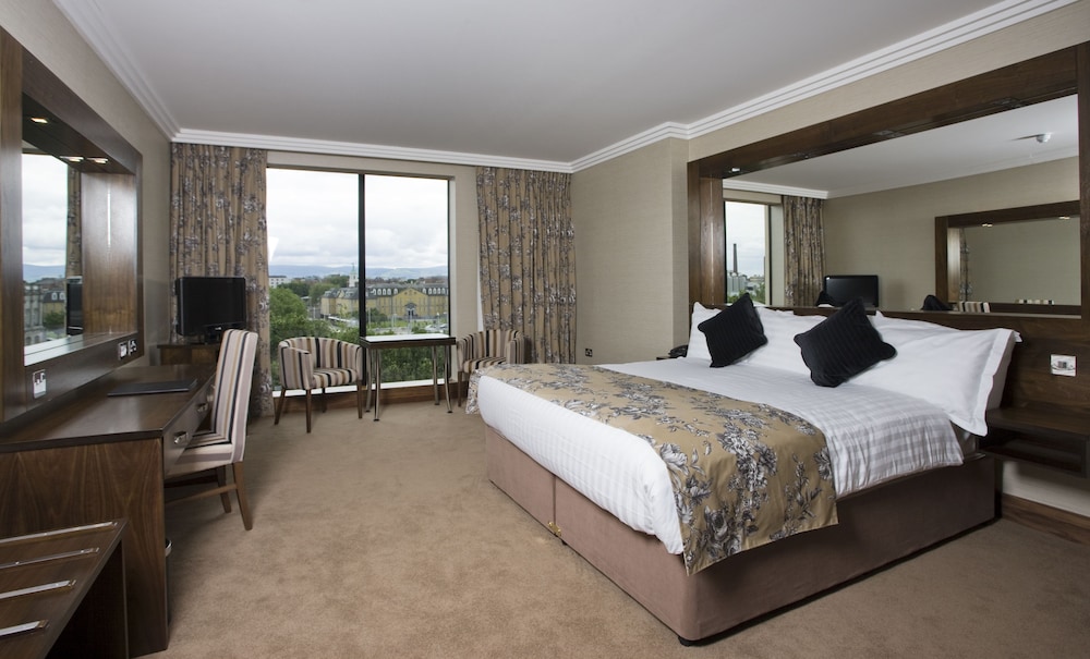 Deluxe Room, 1 King Bed - Photo 5