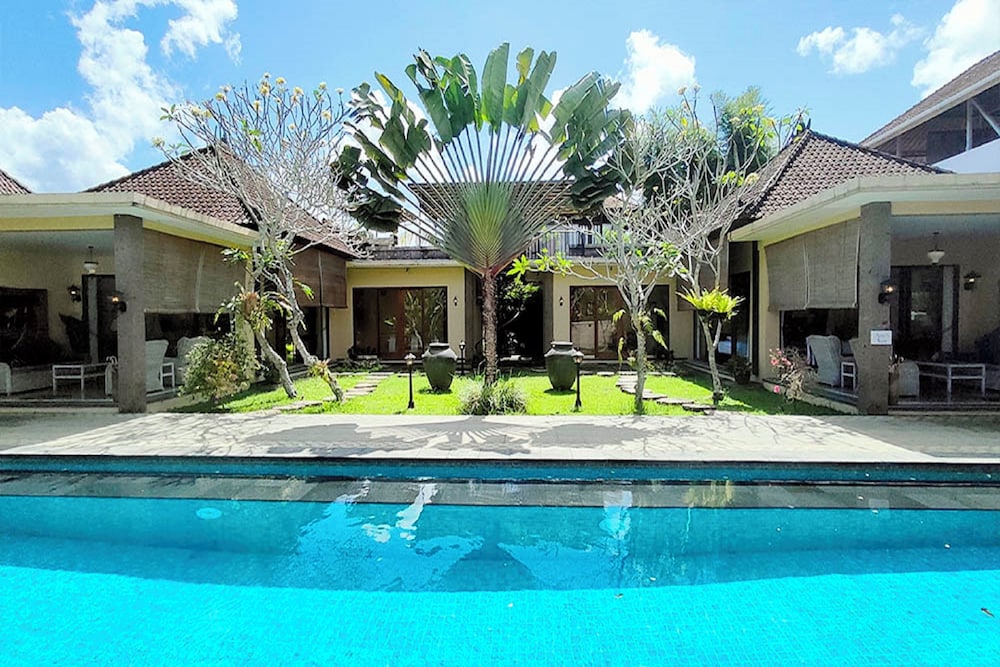 Luxury Villa, 2 Bedrooms, Private Pool, Poolside - Photo 5