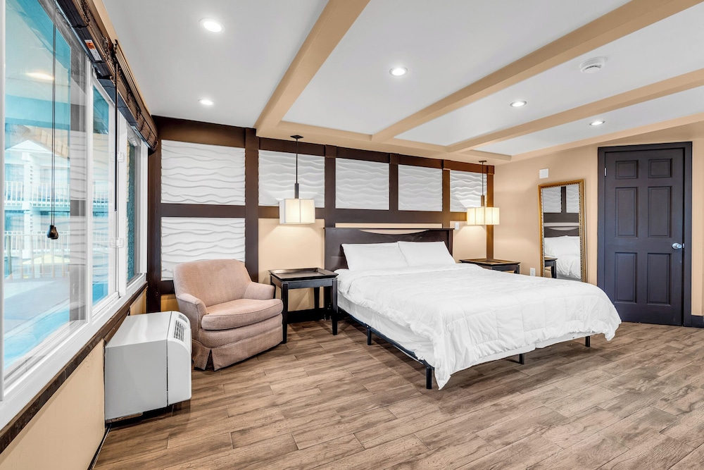 Exclusive Room, 1 King Bed, Beach View photo 3