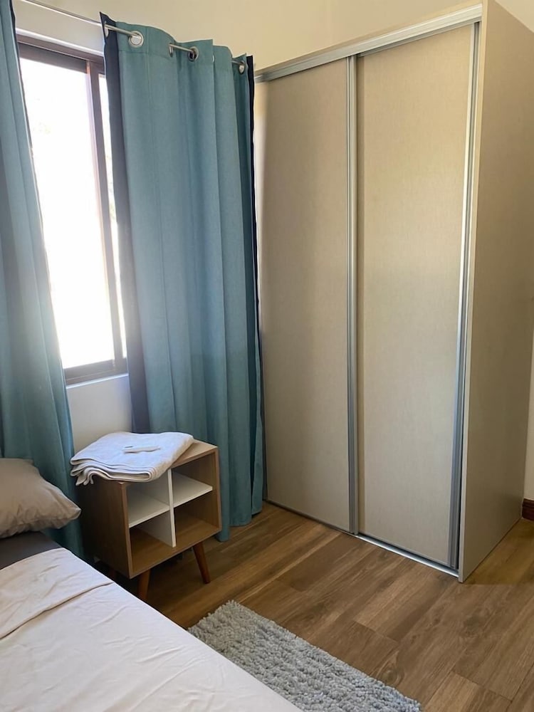 Basic Apartment photo 2
