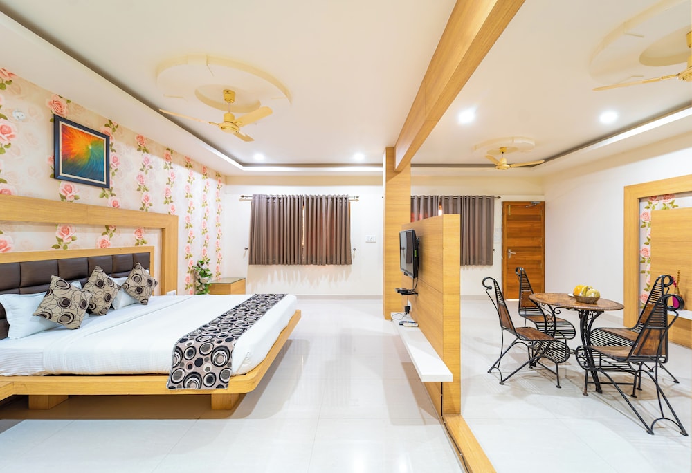 Luxury Room, Hill View