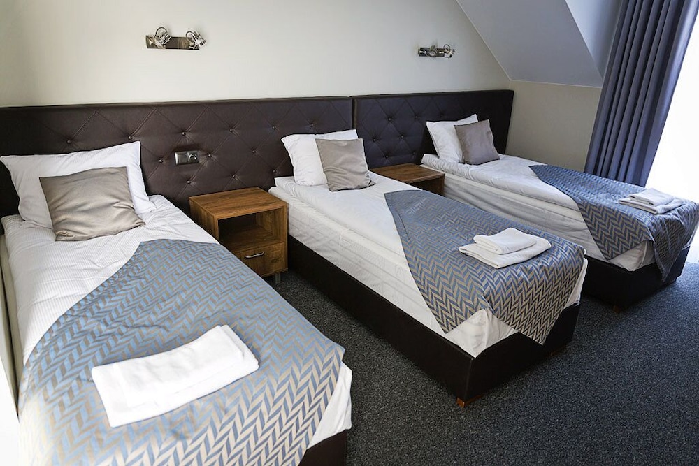 Triple Room, Private Bathroom - Photo 1