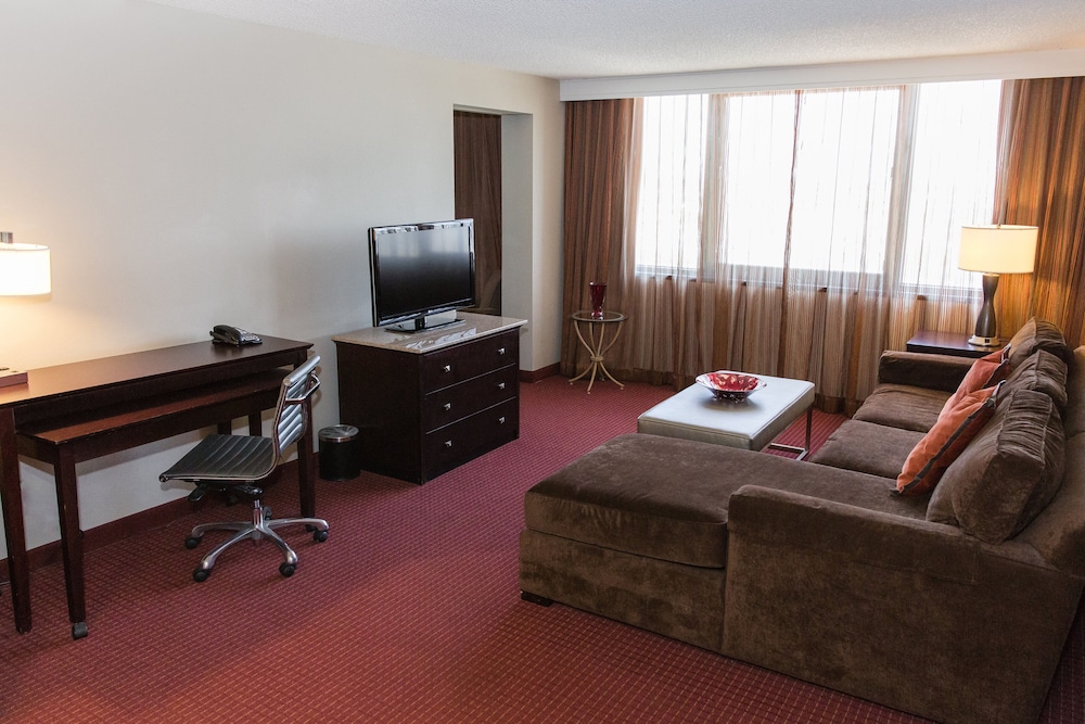 Suite, 1 King Bed, Non Smoking