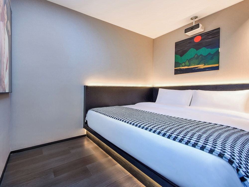 Basic Double Room