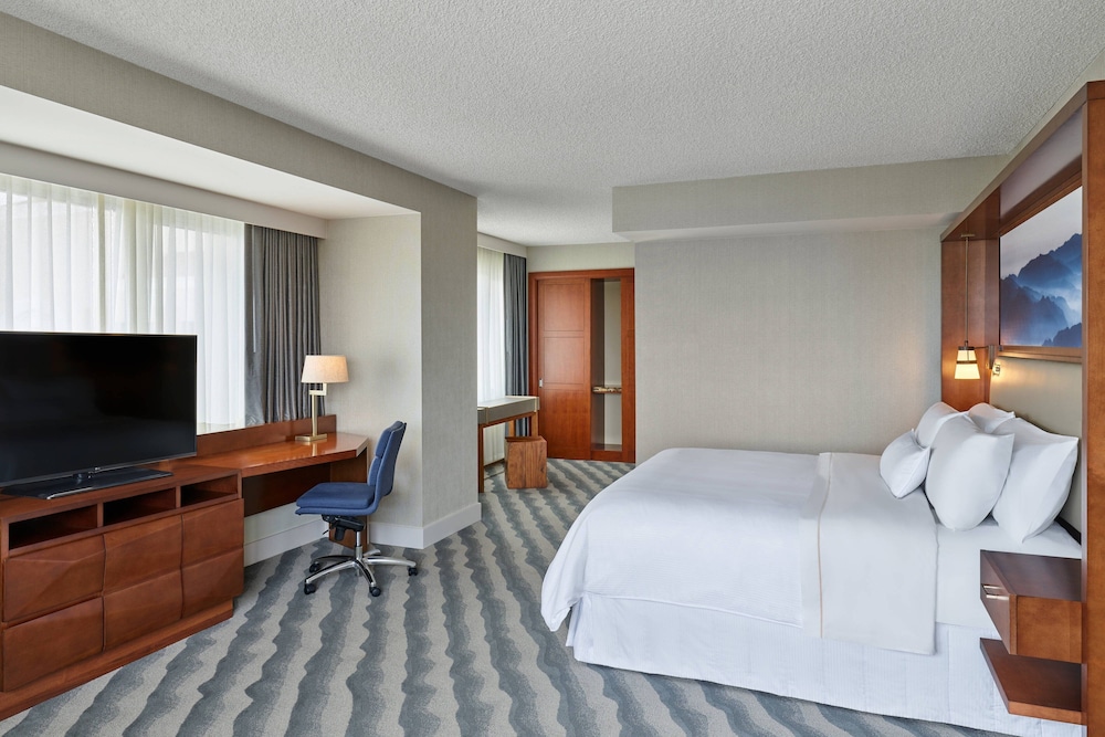 Junior Suite, 1 King Bed with Sofa bed photo 1