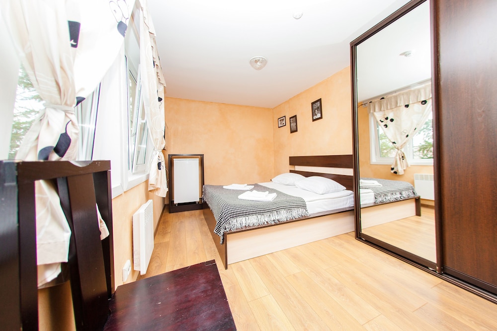 Standard Double or Twin Room photo 1