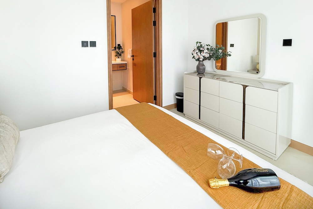 Luxury Apartment, 1 Bedroom, Non Smoking, City View photo 2
