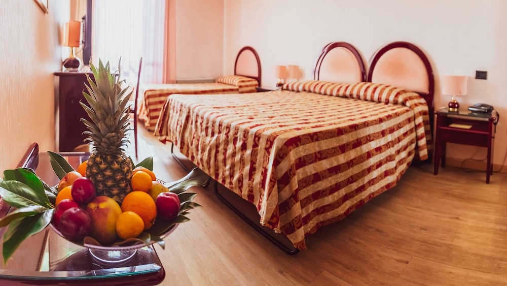 Triple Room - Photo 1