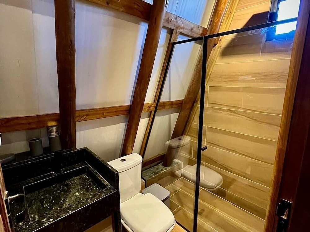 Deluxe Cabin photo 3