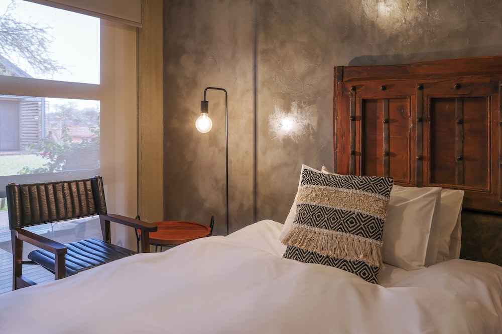 Deluxe Double or Twin Room, Garden View photo 2