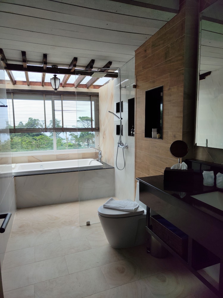 Comfort Villa, 4 Bedrooms photo 3