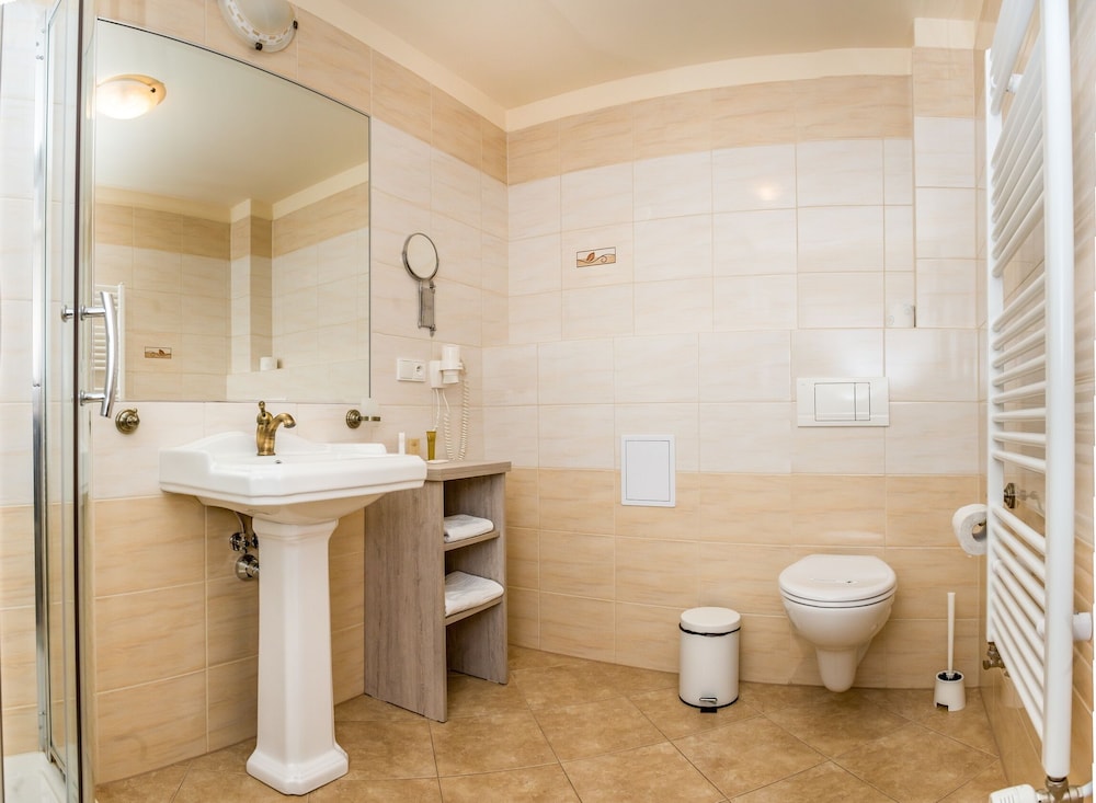 Standard Double or Twin Room photo 2