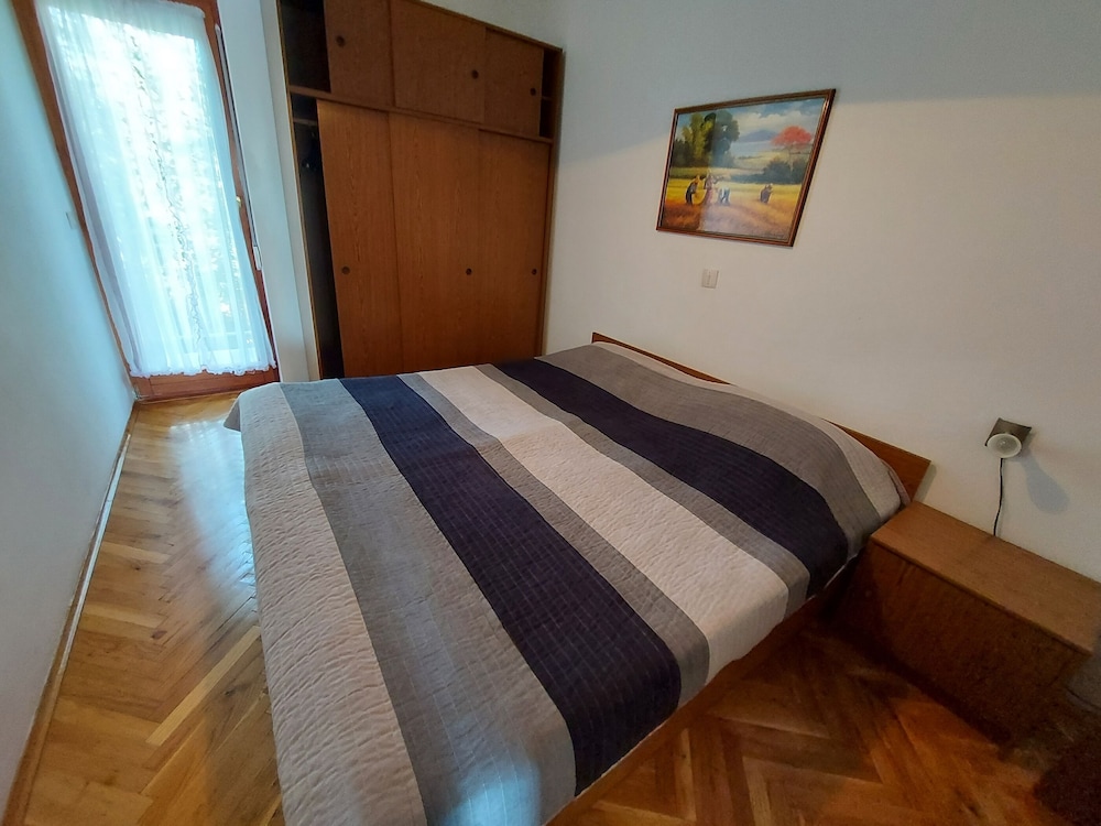 Apartment (A1) photo 2