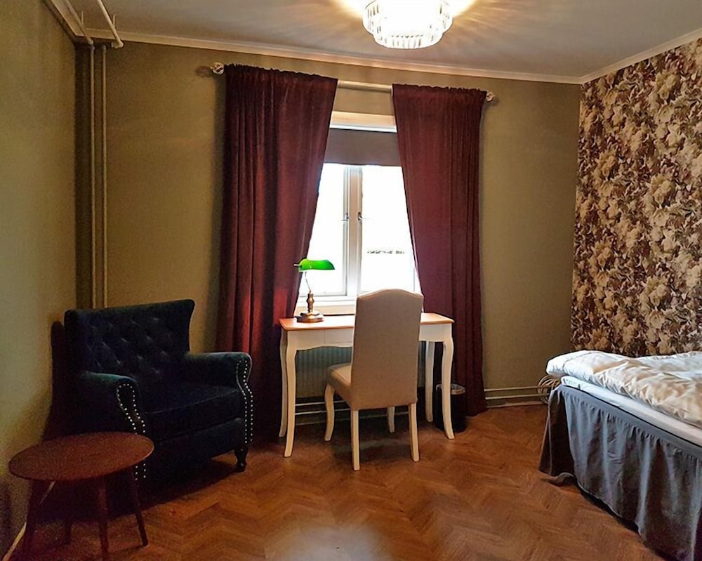 Classic Twin Room, 2 Twin Beds, Non Smoking (Situated in the Wing)