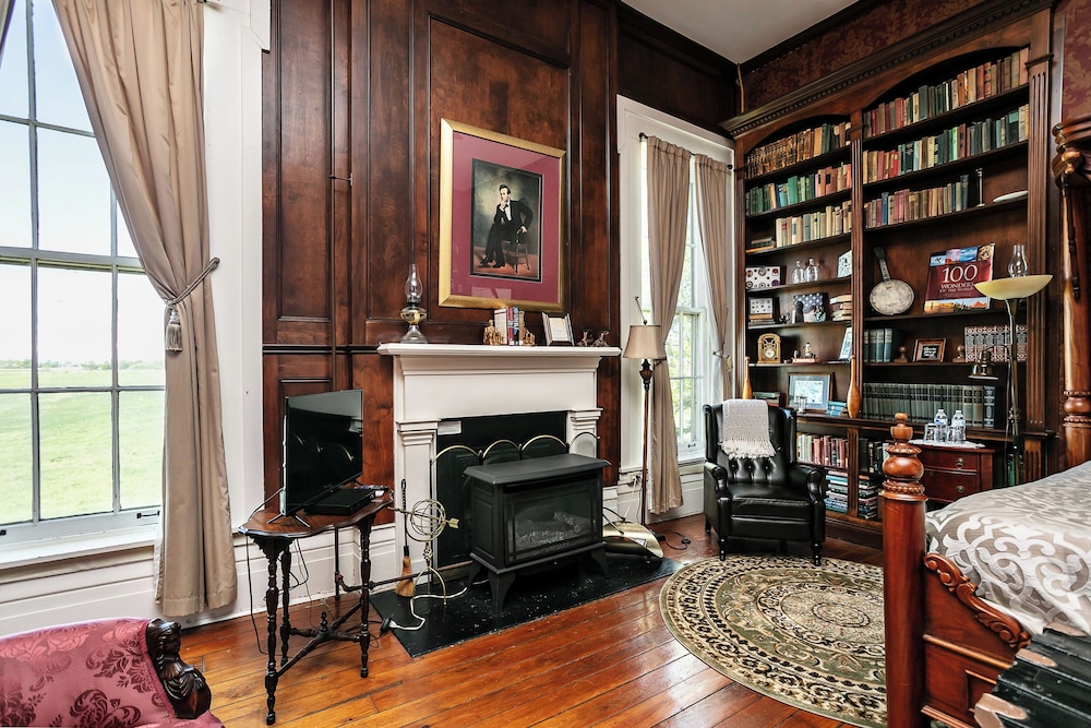 Room, Lincoln Library photo 2