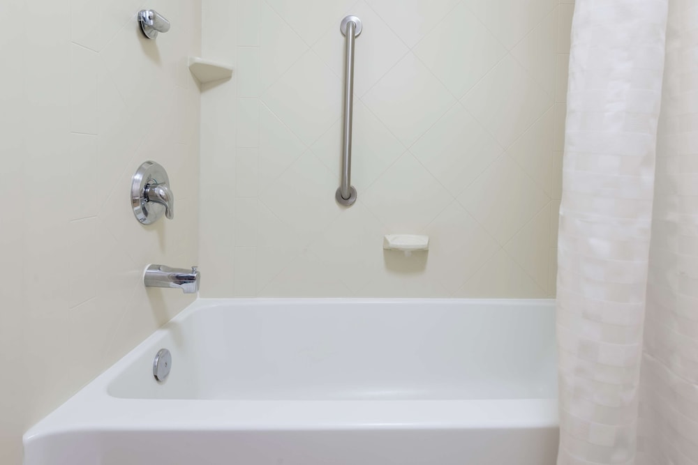 Suite, 2 Queen Beds, Accessible, Non Smoking (Hearing) - Photo 4