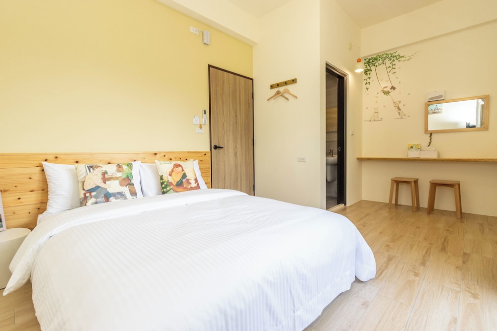 Classic Double Room, Balcony, Park View photo 2