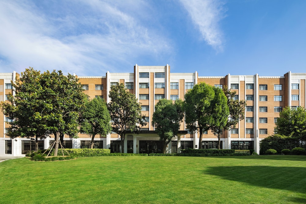 Deluxe King - Cathay Garden Building