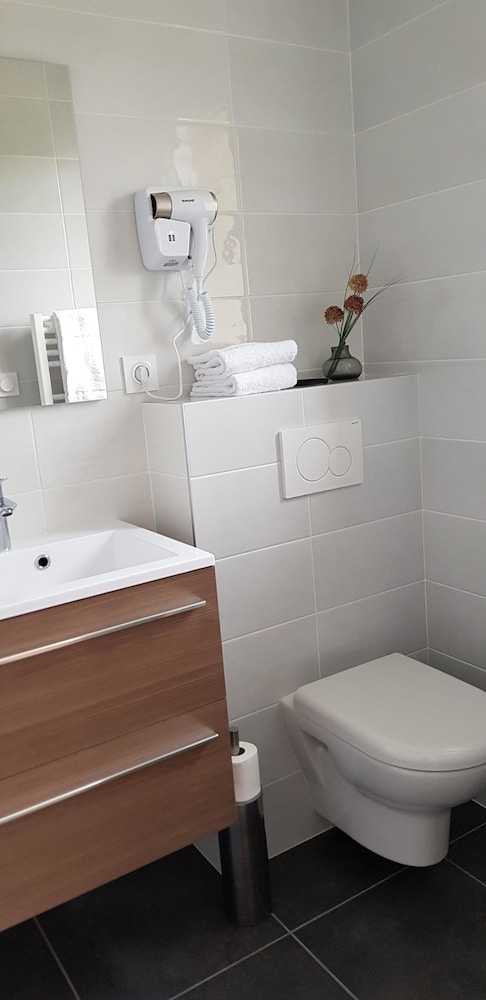 Comfort Double Room, Ensuite (Bresse) photo 2