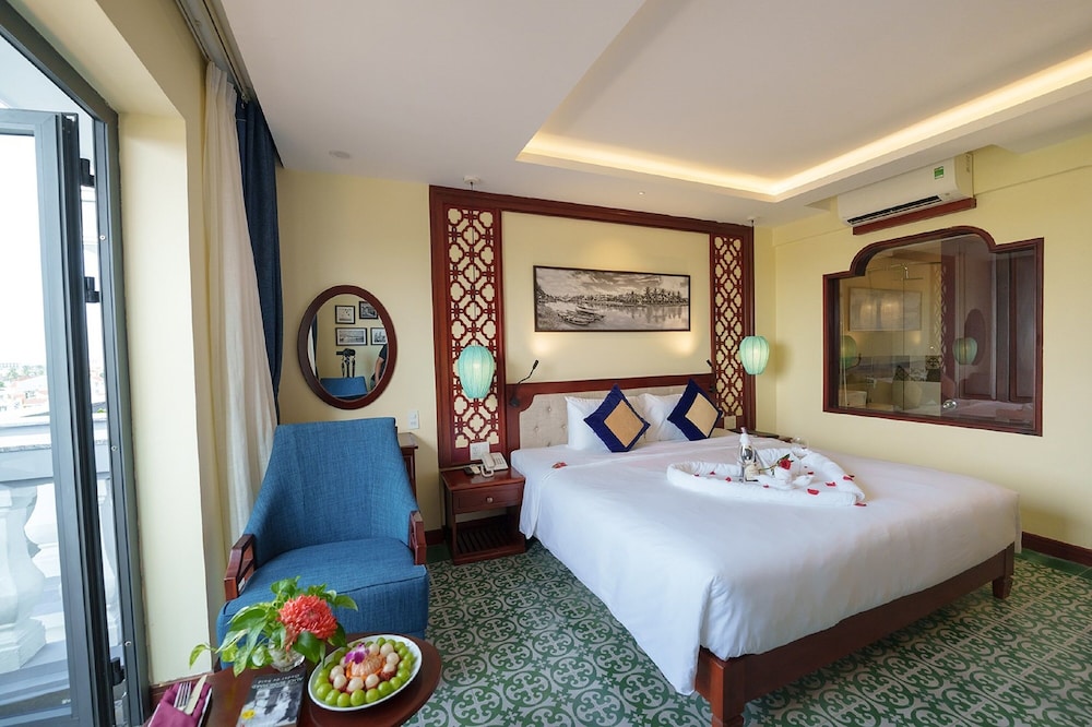 Premier Deluxe Double or Twin Room - Photo 25