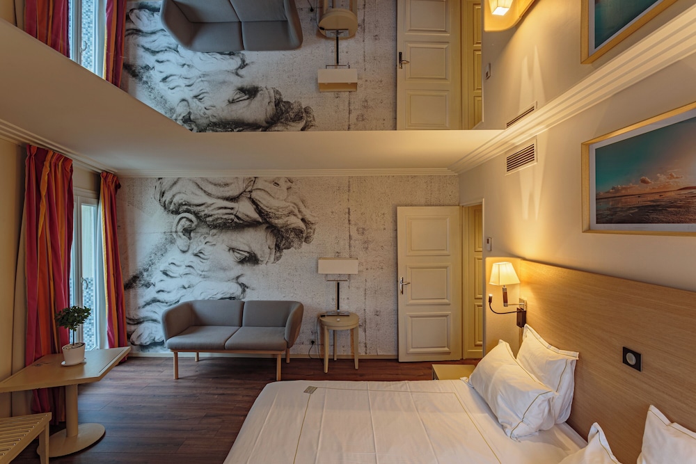 Deluxe Double Room - Photo 1