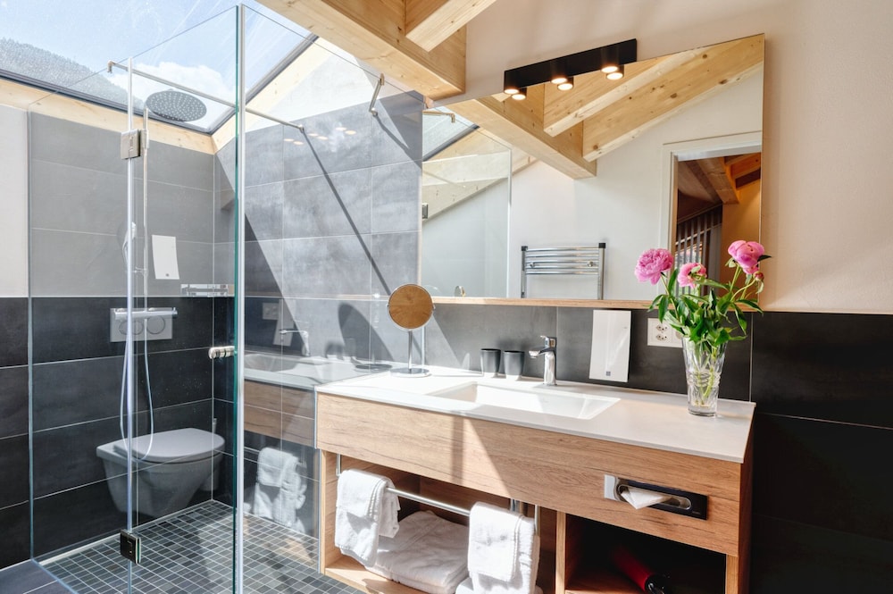 Suite (Rooftop) - Photo 9