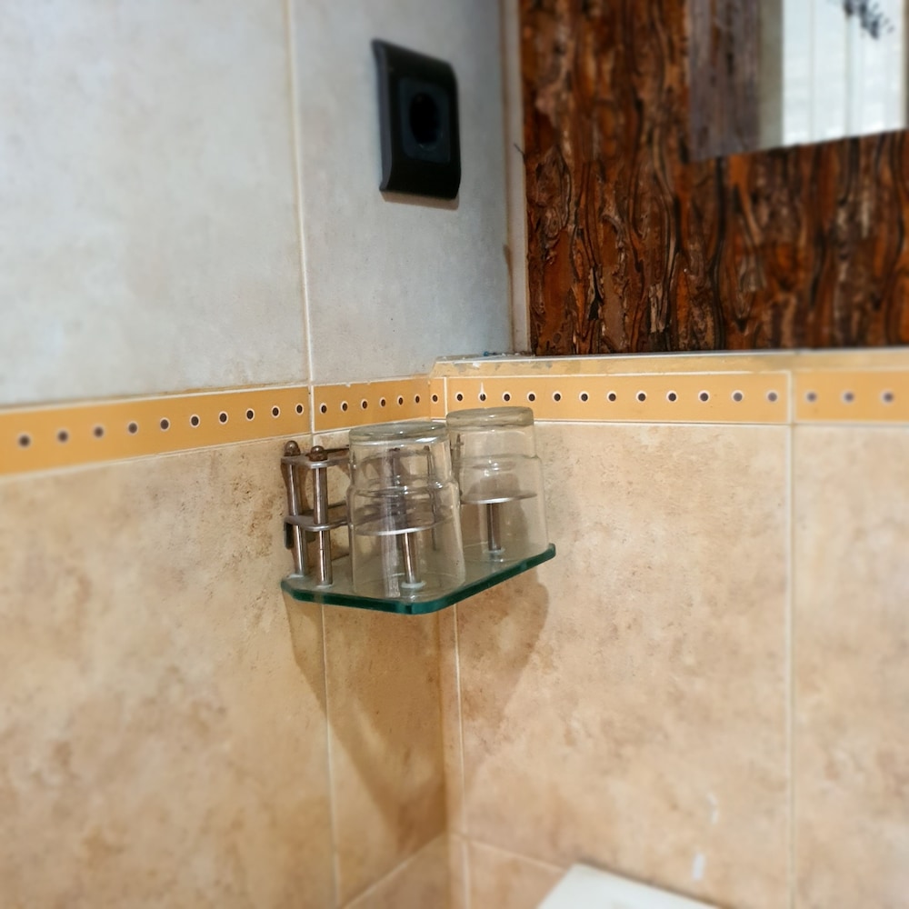 Deluxe Double Room - Photo 7