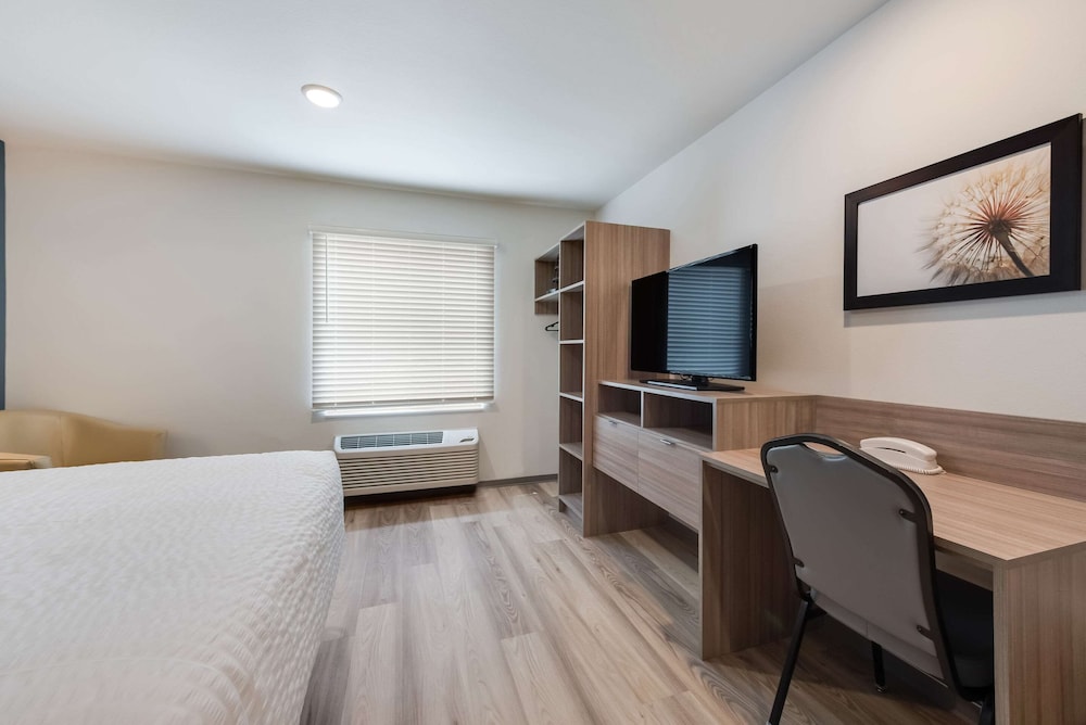 Standard Room, 1 Queen Bed, Non Smoking