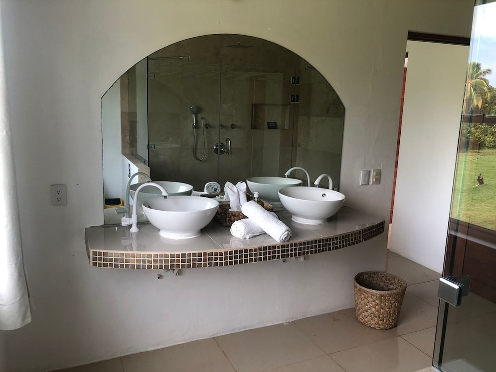 Deluxe Room, 1 Bedroom, Balcony, Ocean View photo 3