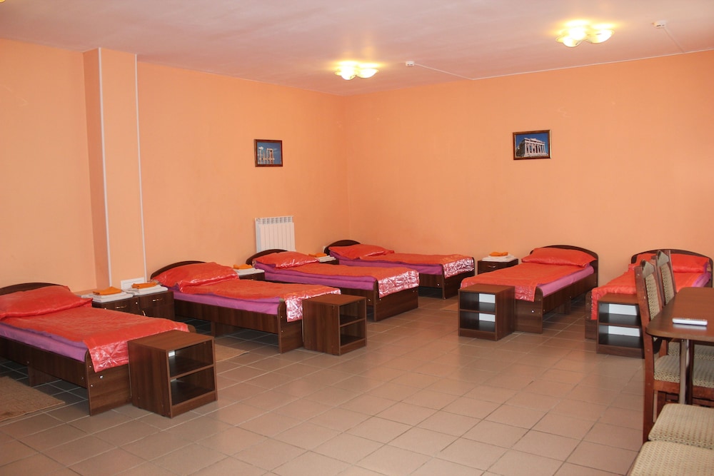 Dormitory Room (6 Adults) photo 3