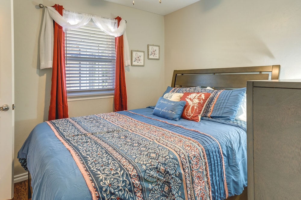 House (2 Bedrooms) photo 3