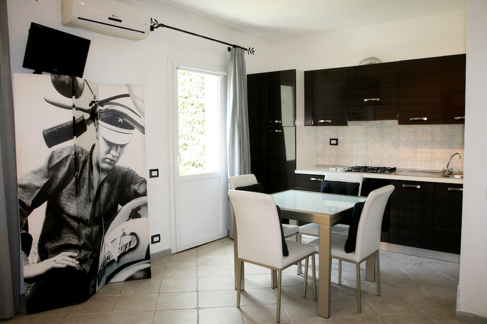 Standard Studio, 1 Queen Bed, Kitchenette