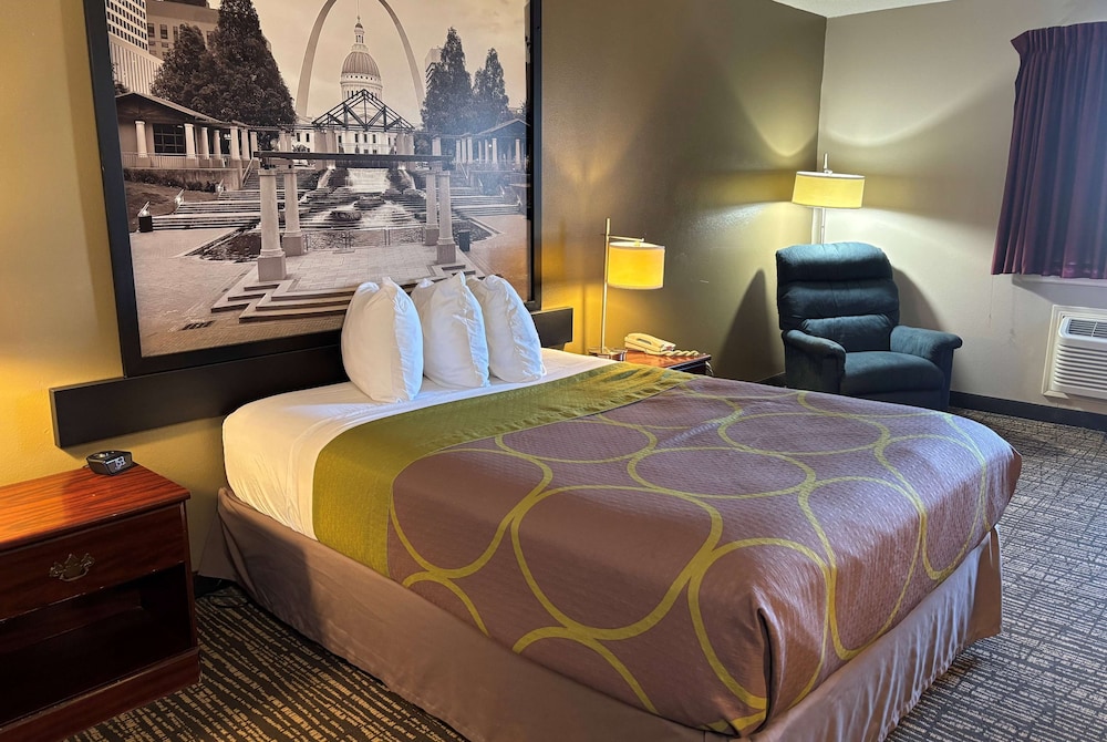 Room, 1 Queen Bed, Non Smoking (Pet-Friendly) - Photo 1
