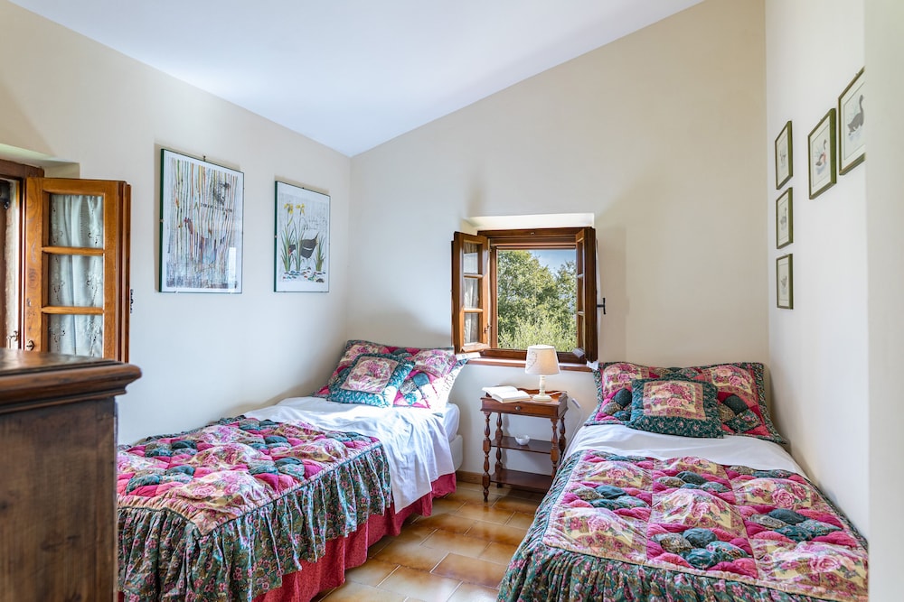 Villa photo 1