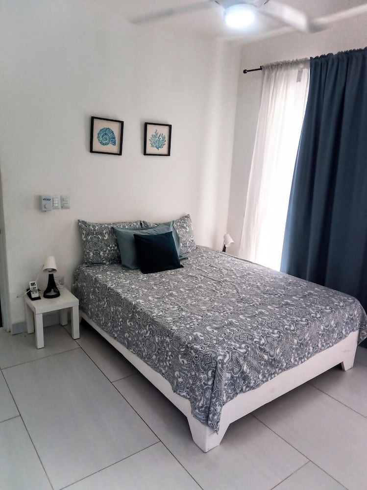 Villa photo 2