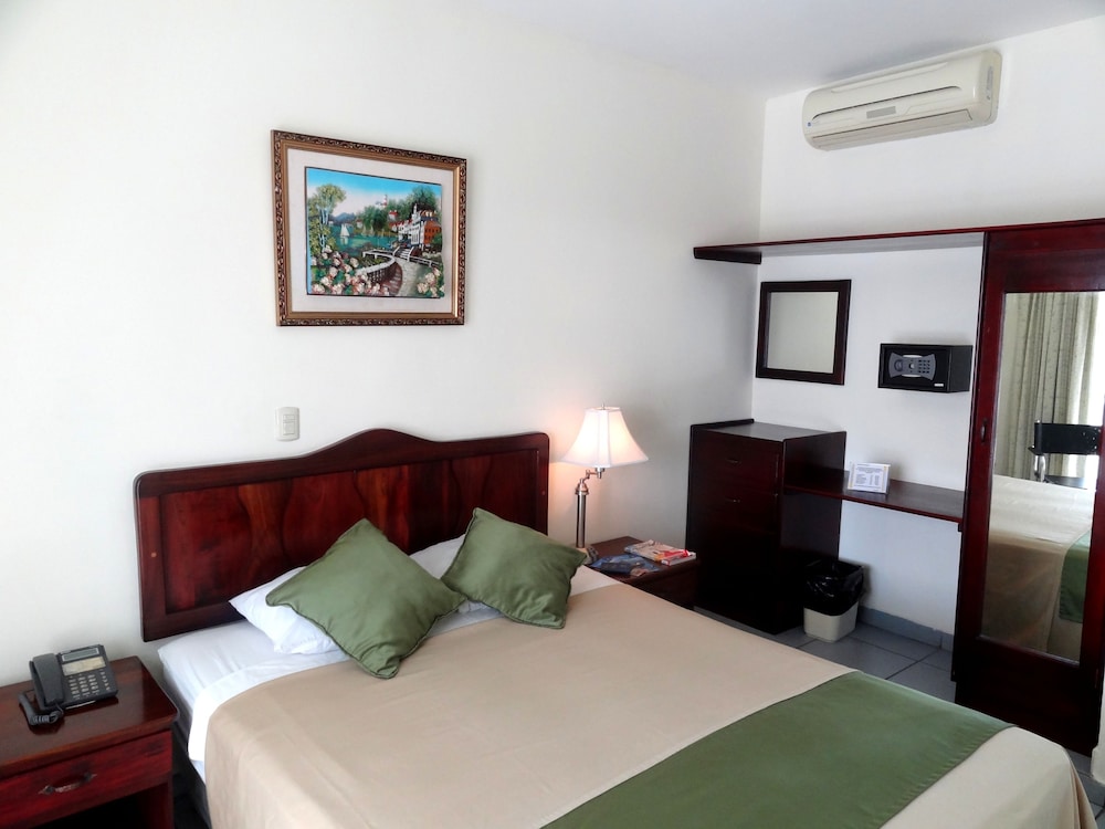 Superior Double Room, 1 Queen Bed photo 2