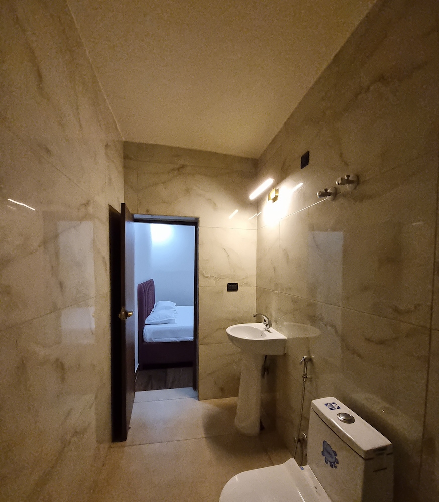 Deluxe Double Room - Photo 1