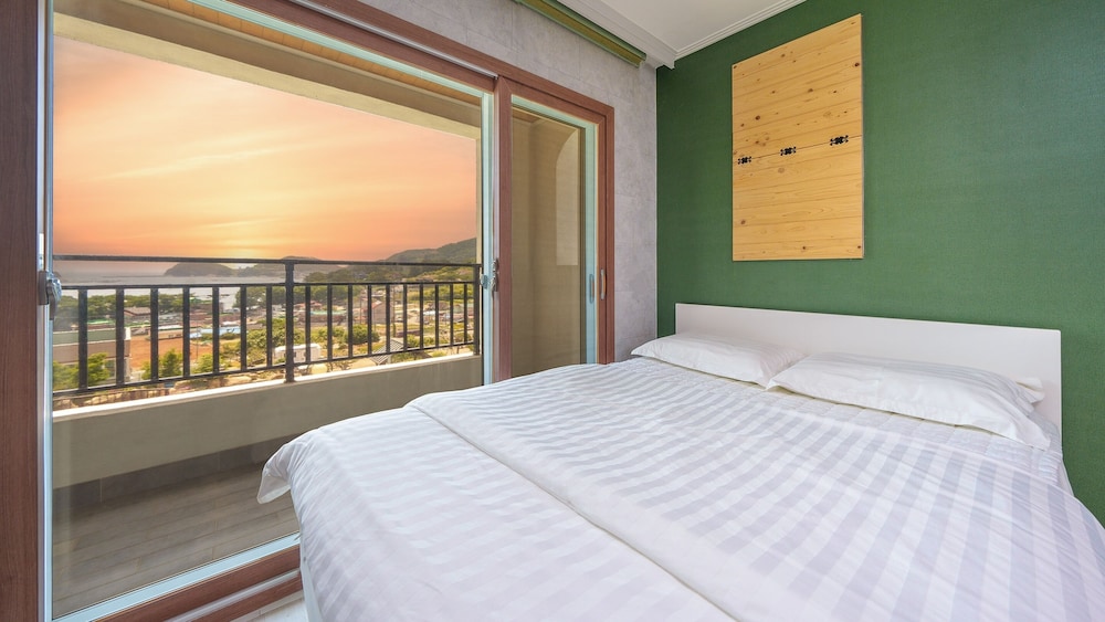 Basic Room, 1 Bedroom (C1) - Photo 10