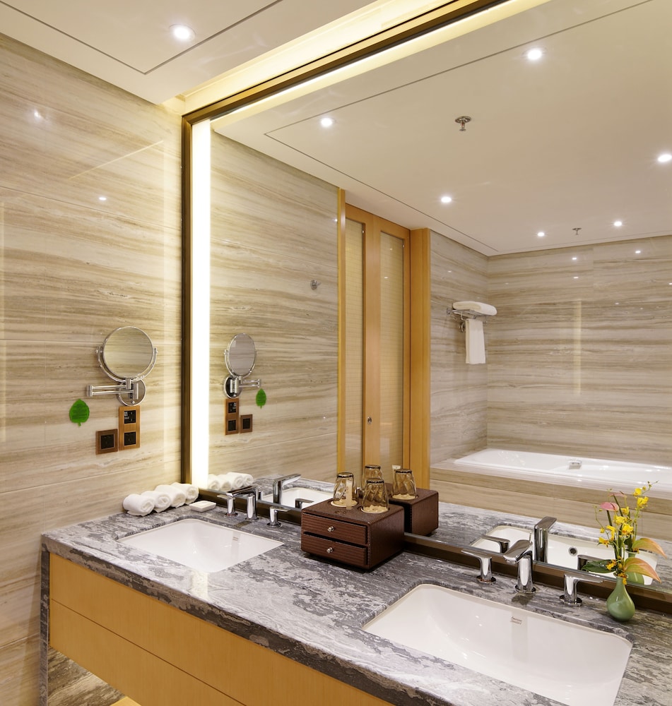 Superior King Room(Chinese Domestic Guests Only) photo 3