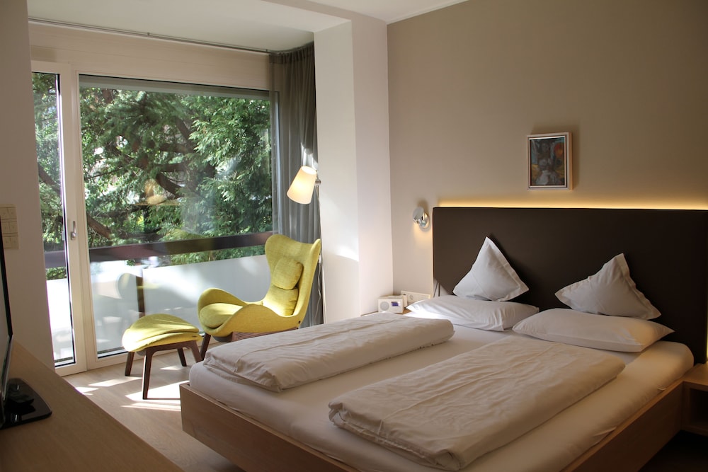 Deluxe Apartment, 1 Bedroom, Garden View (Champagne, cleaning fee 83.50 euro)