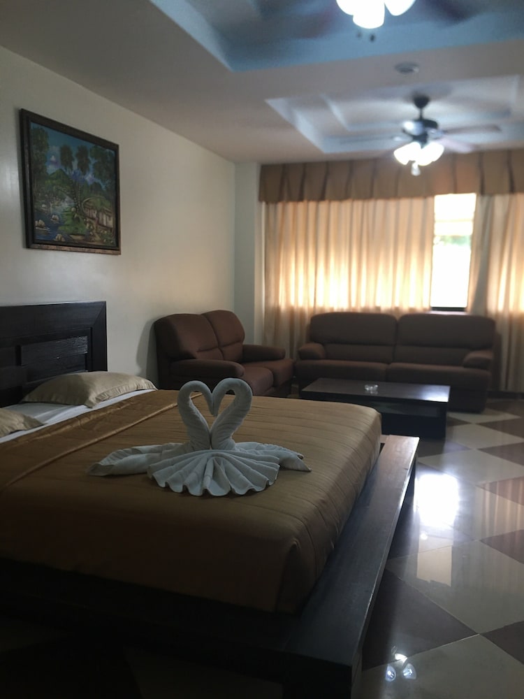 Superior Room, 1 King Bed photo 2